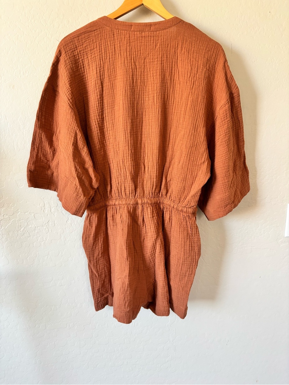 NWOT REVOLVE Z Supply Zephyr Gauze Romper in Brown, Size S - Picture 6 of 6